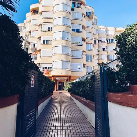 Acogedor En Primera Linea De Playa * La Pineda